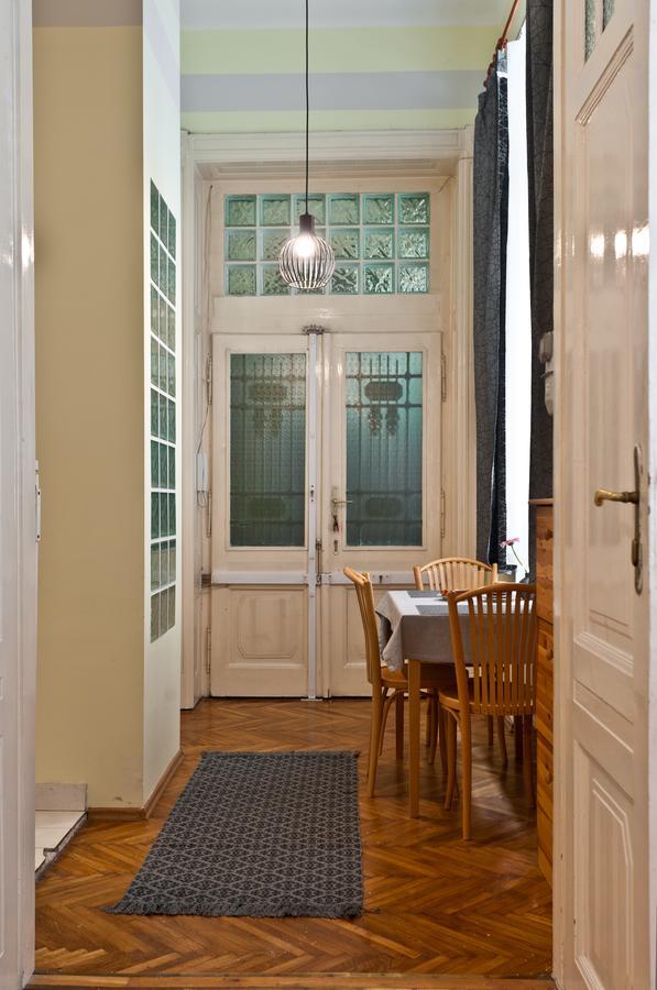 Capital Center Apartments Uelloi Budapest Extérieur photo
